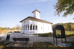 Biserica-Sf.-Nicolae-Glogova-2